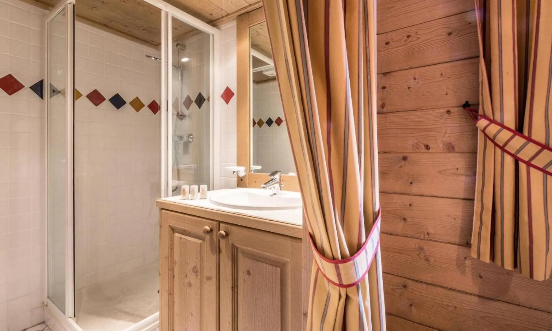 Les Chalets Du Gypse - Les Chalets Du Gypse B02 Mae-3521 Saint-Martin-de-Belleville 0*,  France